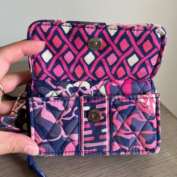 Vera Bradley All in One Crossbody wallet pink and purple - Picture 5 of 8